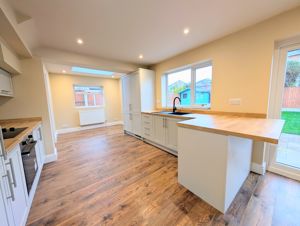 Photo 11- click for photo gallery